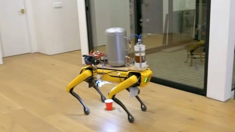Robô da Boston Dynamics pode servir cerveja de uma maneira diferenciada
