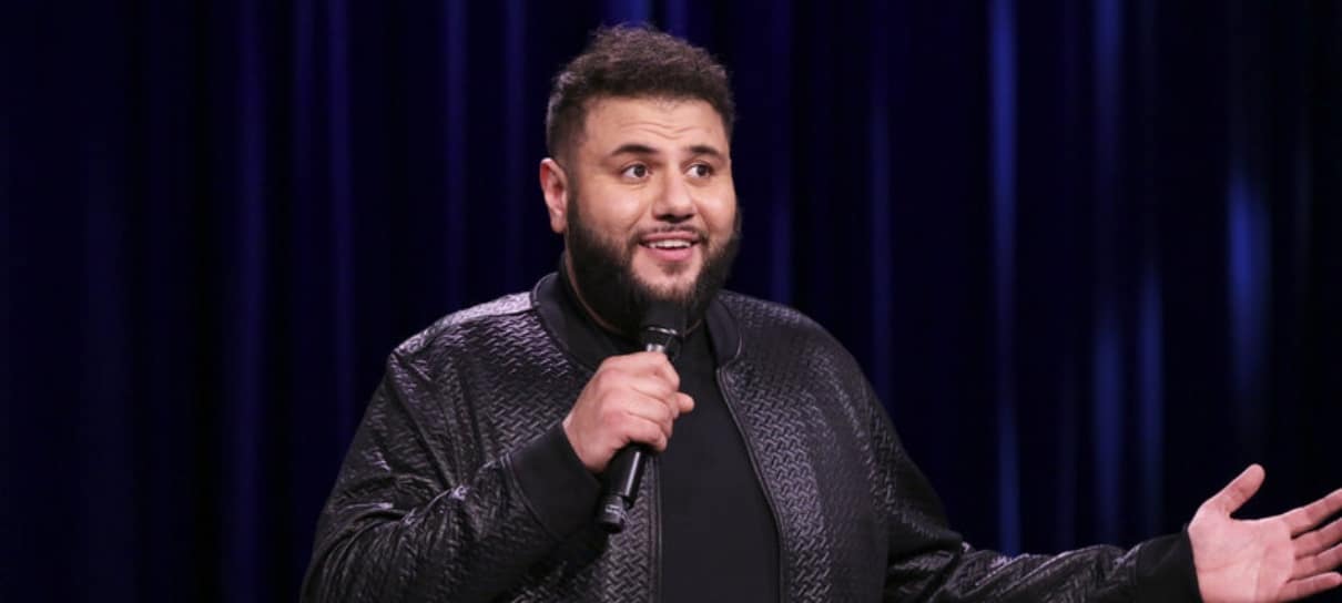 Adão Negro anuncia comediante Mo Amer no elenco