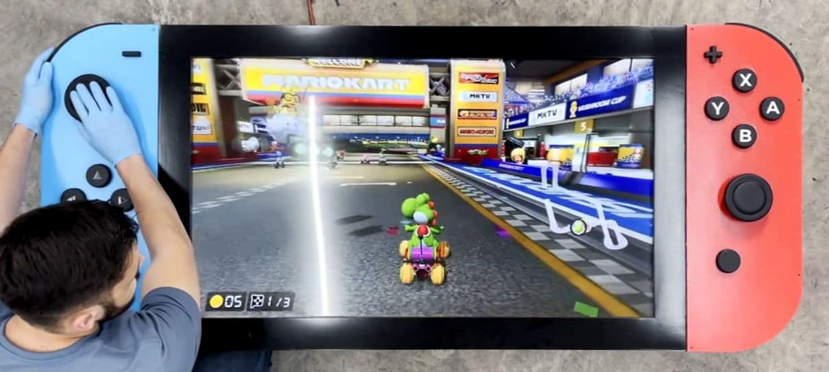 Homem constrói Nintendo Switch funcional de quase 2 metros de largura