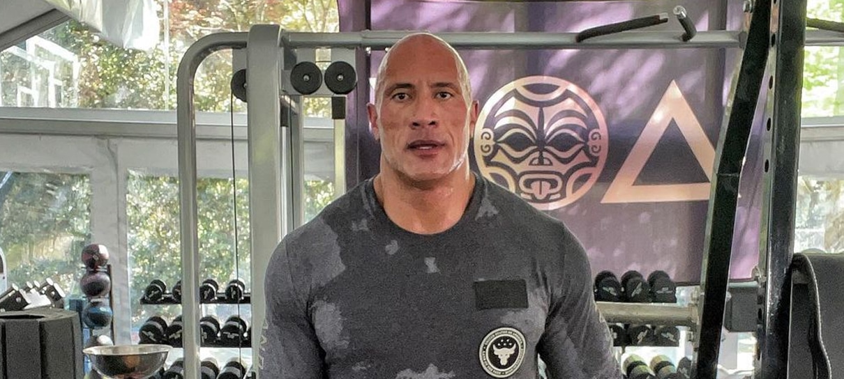 The Rock aparece ainda mais trincadaço para avisar sobre produção de Adão Negro
