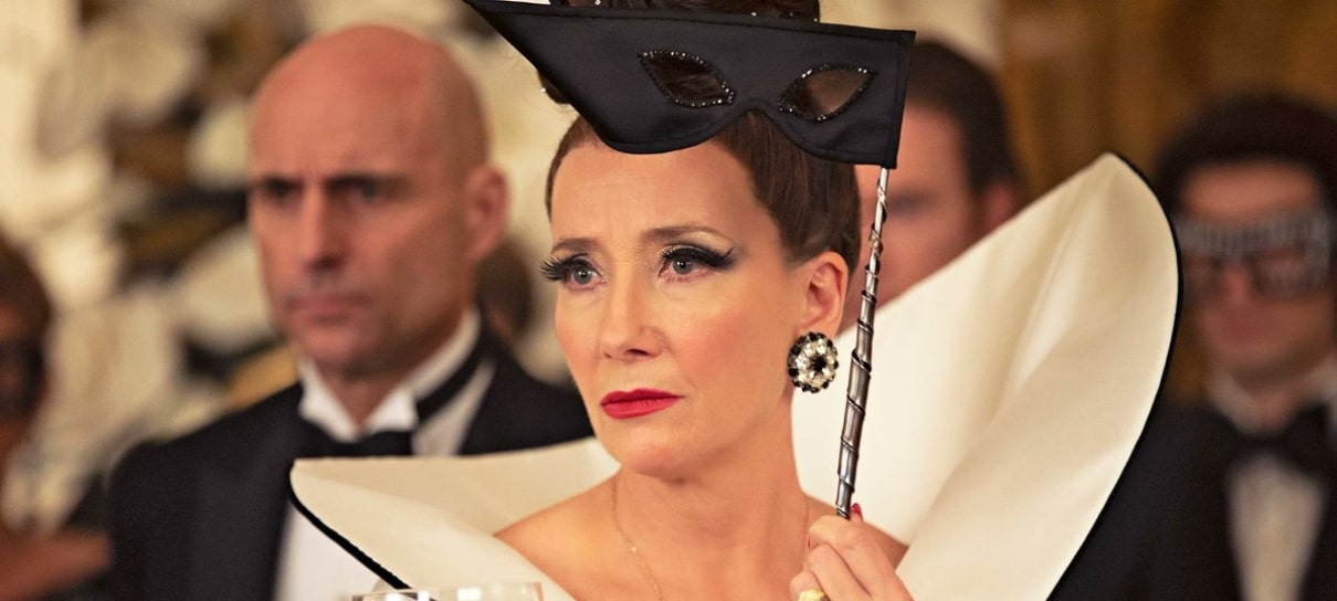 Cruella ganha novo vídeo focado na Baroness, vivida por Emma Thompson