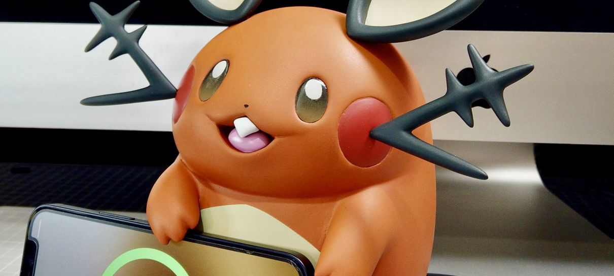 Fã de Pokémon cria carregador de celular de Dedenne