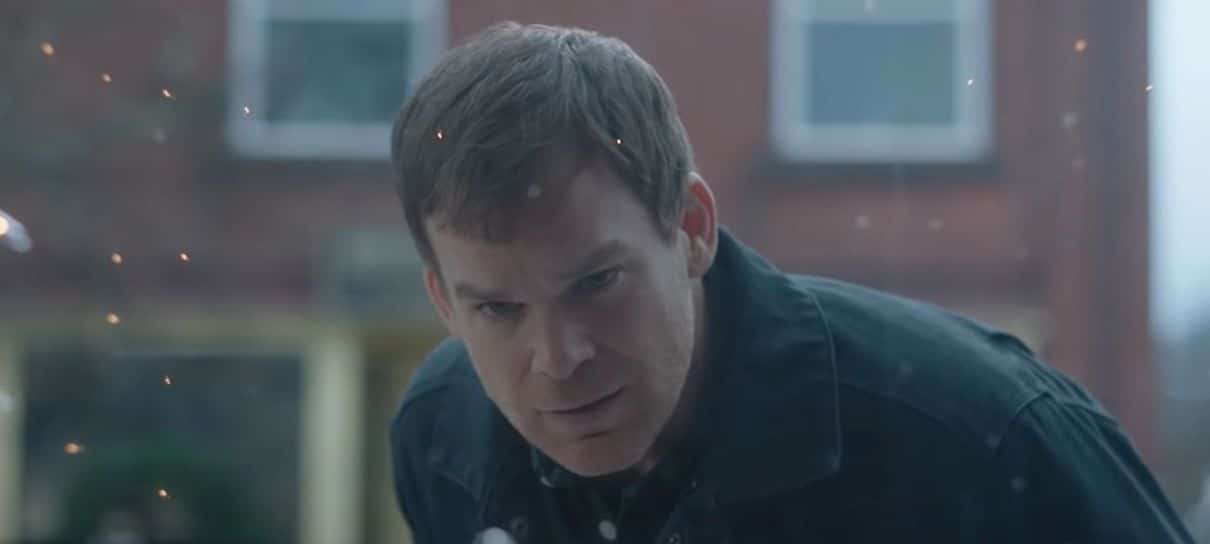 Dexter se esconde em vizinhança pacata no teaser do revival