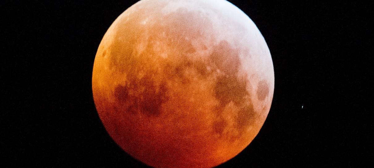 Eclipse lunar total e maior superlua de 2021 acontecem nesta quarta (26)