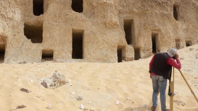 Mais de 250 tumbas foram descobertas no Egito por acidente