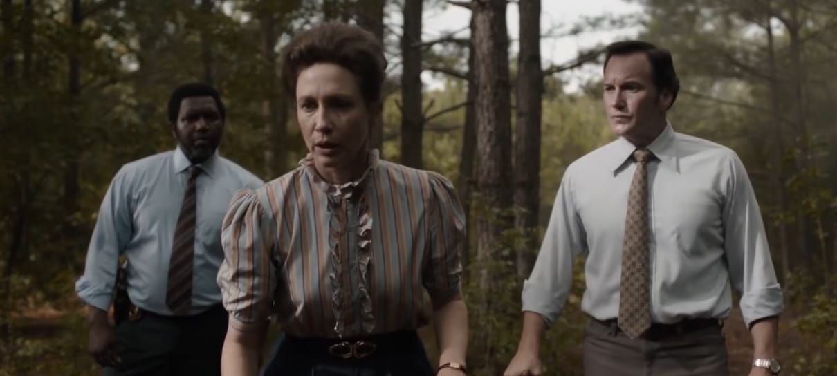 Casal Warren aparece orando em nova foto de Invocação do Mal 3: A Ordem do Demônio