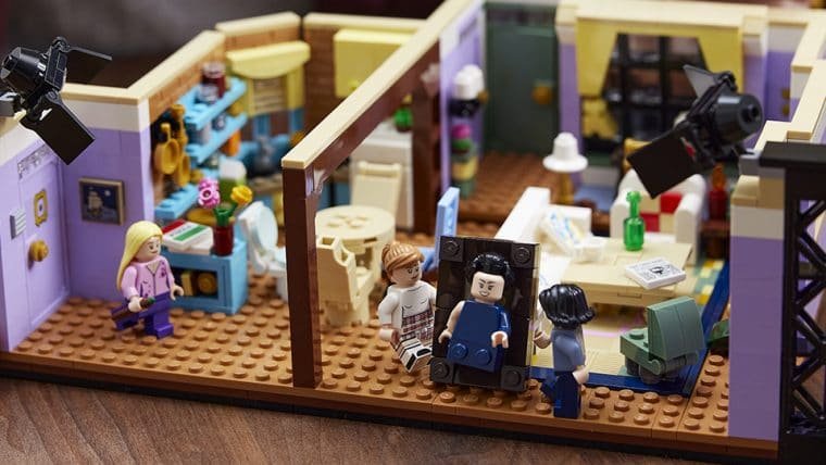 LEGO divulga mais fotos do conjunto dos apartamentos de Friends