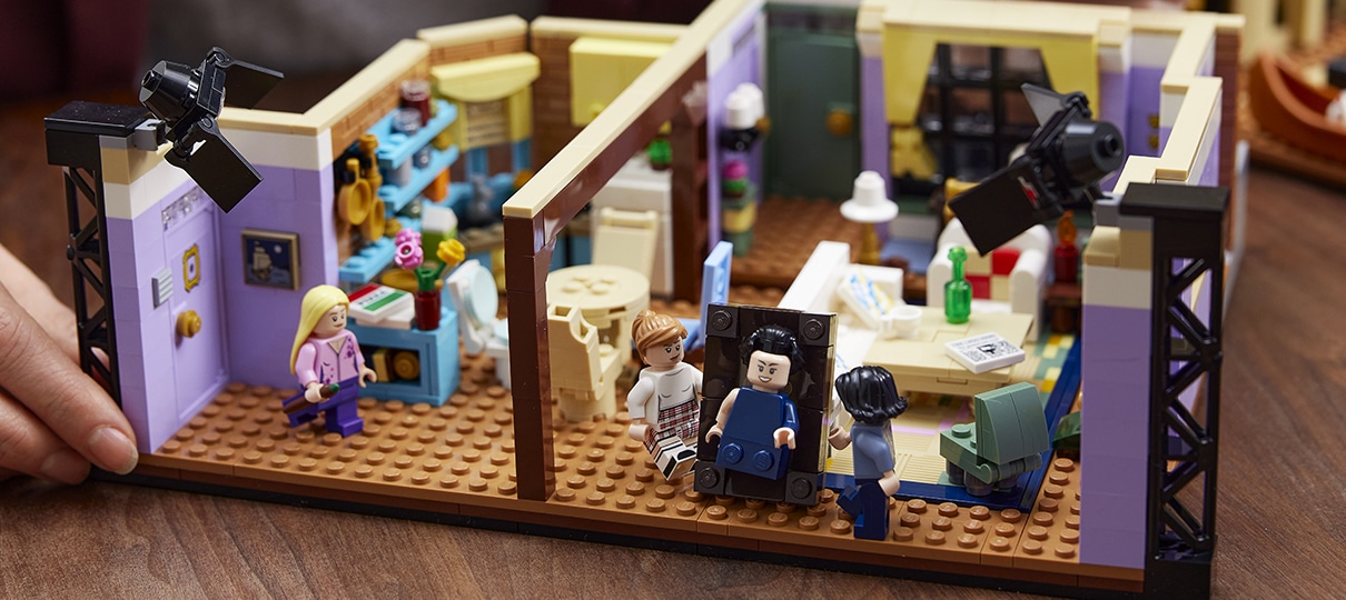 LEGO divulga mais fotos do conjunto dos apartamentos de Friends