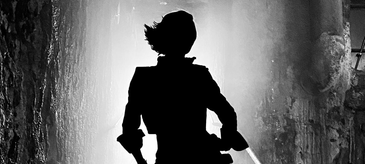 Filme de Borderlands ganha primeira foto misteriosa que dá prévia do visual de Lilith