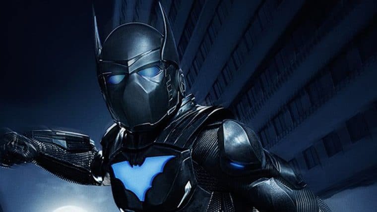 CW revela visual de Batwing na série da Batwoman