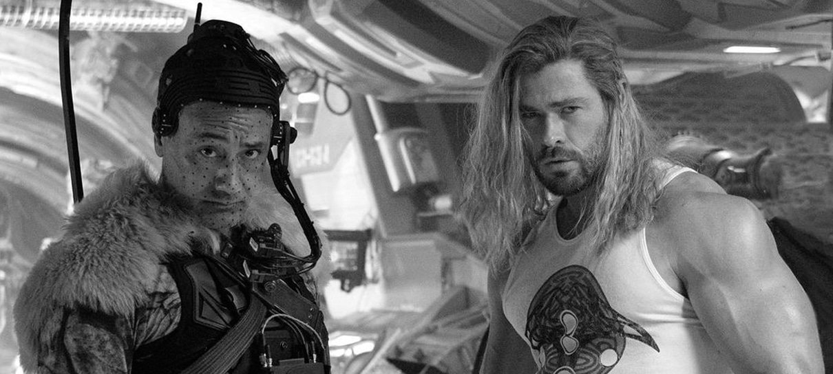 Thor 4 tem gravações finalizadas e Chris Hemsworth publica foto de bastidores