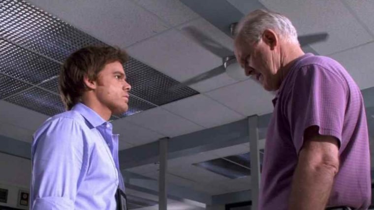 John Lithgow confirma suspeita de fãs sobre Trinity Killer no revival de Dexter