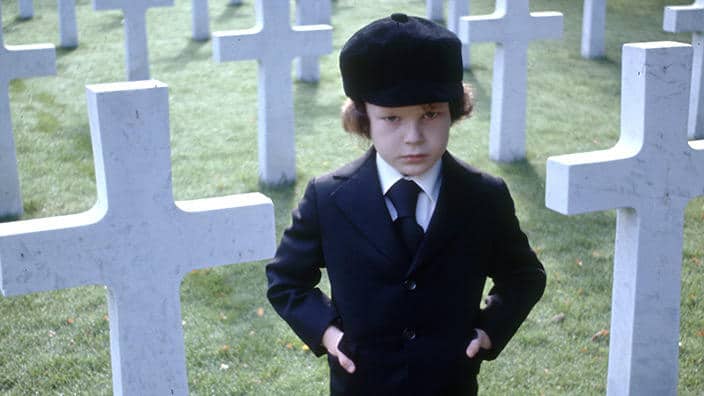 Harvey Stephens como Damien em A Profecia (Divulgação/20th Century Fox)