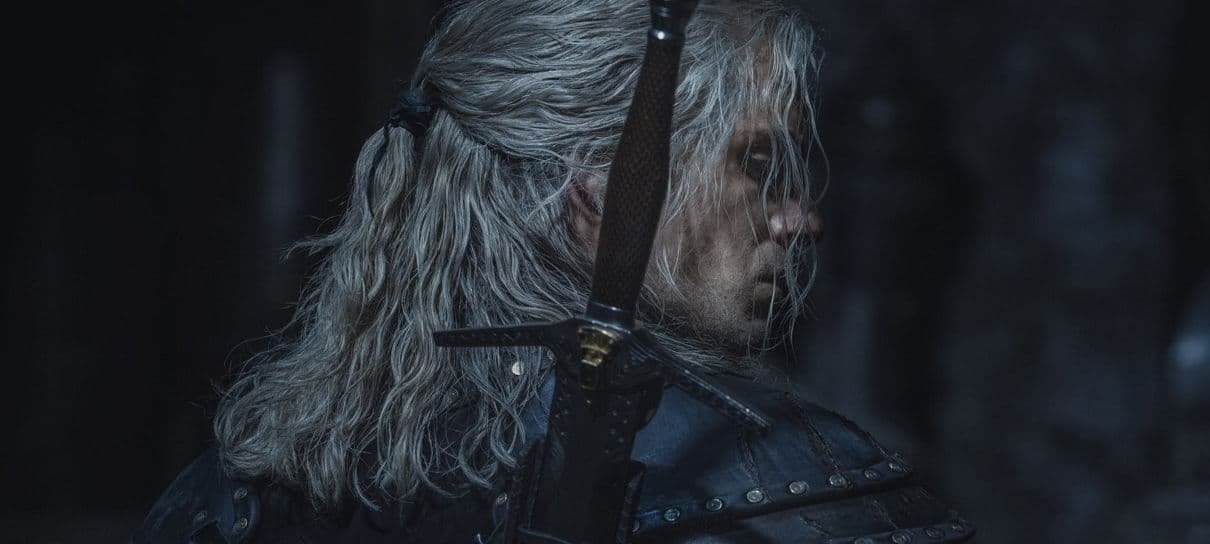 Henry Cavill promete que Geralt estará mais falante na 2ª temporada de The Witcher