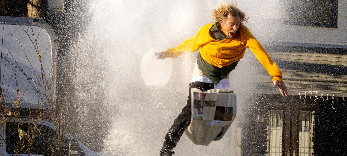 Elenco de Jackass Para Sempre vai para os ares em novos pôsteres; veja