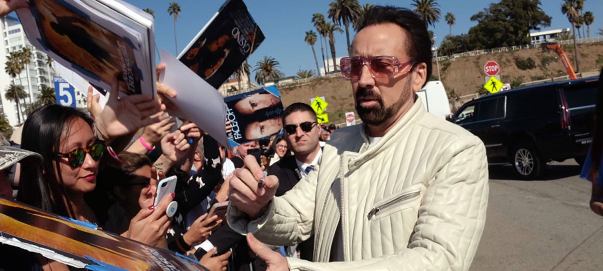 Nicolas Cage é aplaudido na CinemaCon ao apresentar sátira sobre si mesmo