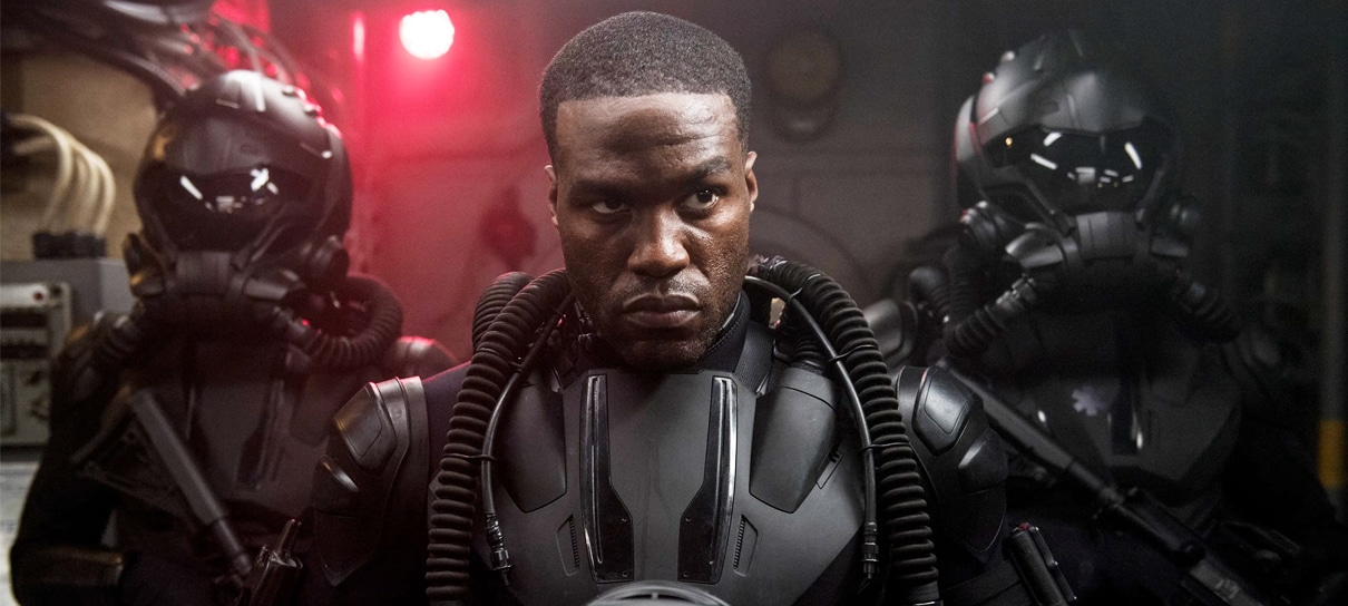 Yahya Abdul-Mateen II elogia roteiro de Aquaman 2 e diz que Matrix 4 é “ambicioso”