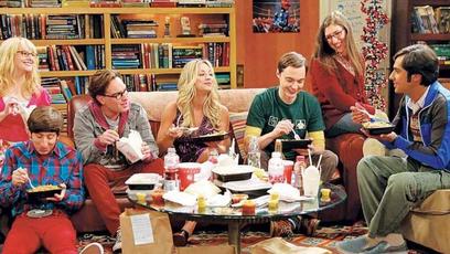 Kaley Cuoco adoraria reunião de The Big Bang Theory igual a de Friends