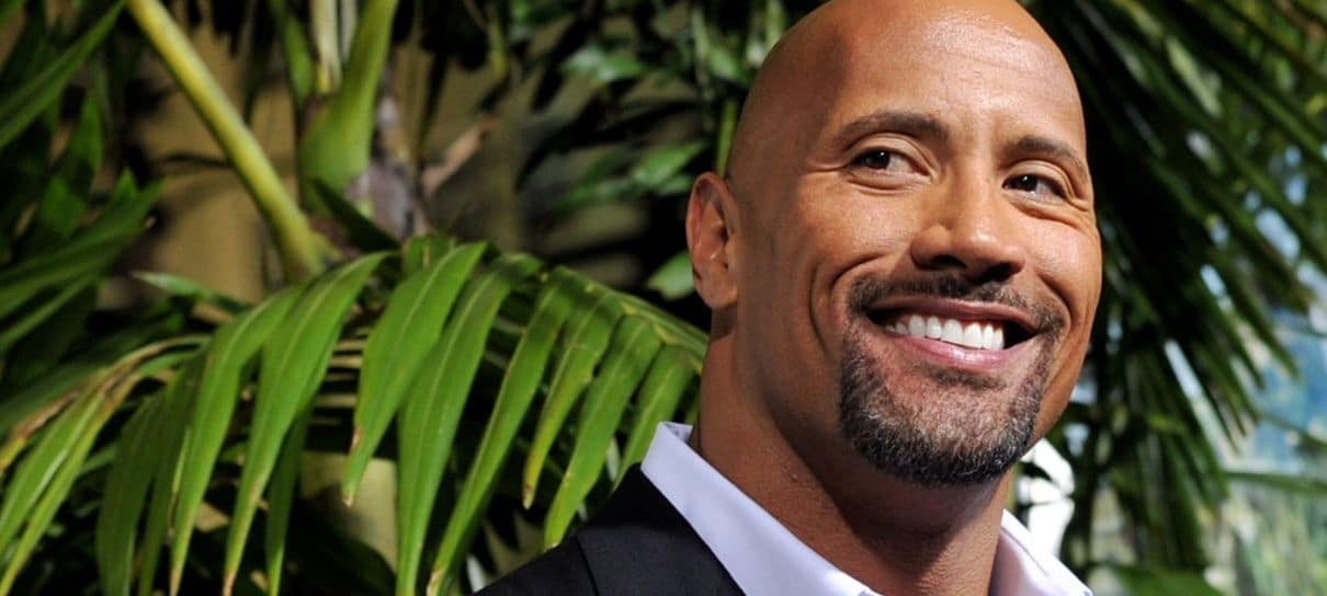 The Rock surpreende fãs em vídeo cheio de zoeira