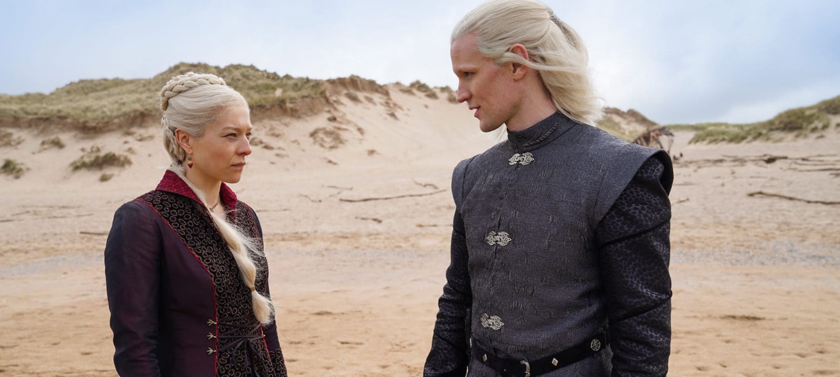Série derivada de Game of Thrones escala Tony Woodhead em papel misterioso