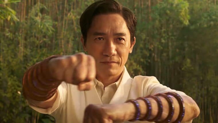 Produtor de Shang-Chi explica por que anéis do filme são usados no braço
