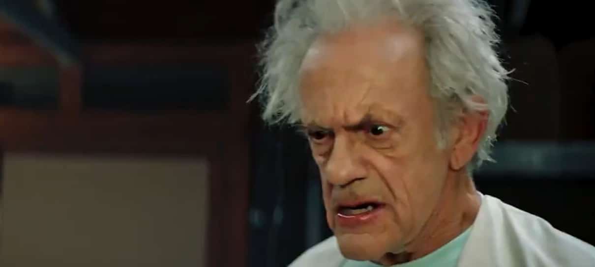 Christopher Lloyd come um picles em novo comercial live-action de Rick and Morty