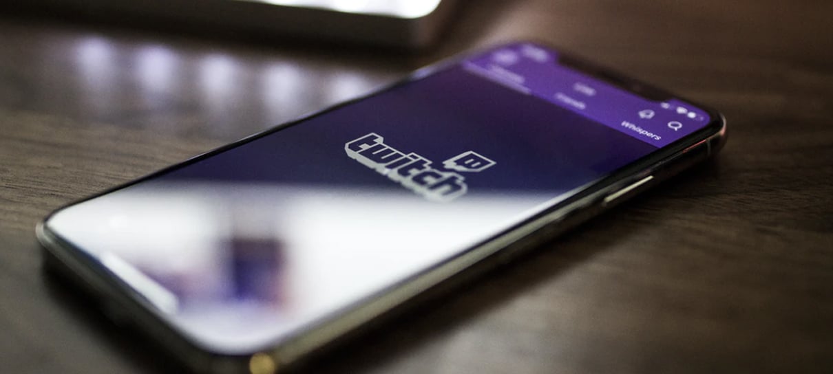 Twitch processa duas pessoas responsáveis por ataques de ódio na plataforma
