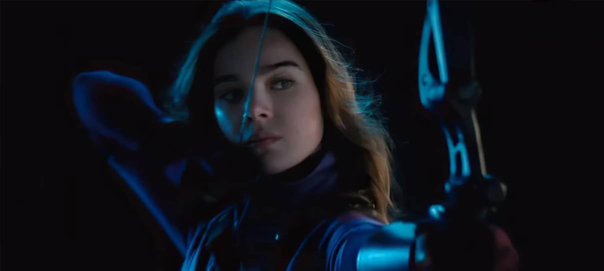 Hailee Steinfeld revela ter aprendido arco e flecha para a série do Gavião Arqueiro
