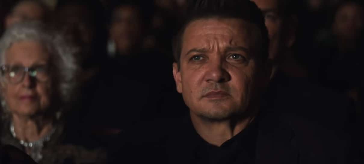 Gavião Arqueiro combate a máfia e assiste musical dos Vingadores em novo teaser da série