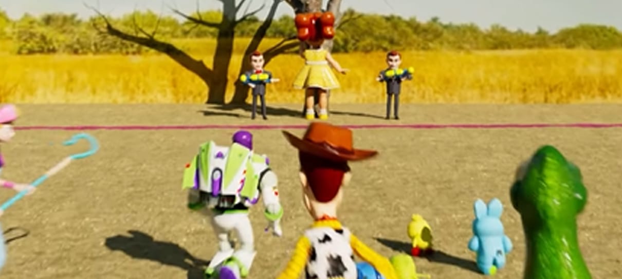 Brinquedos de Toy Story brincam de Round 6 em vídeo de fã