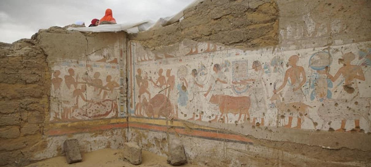 Tumba de alto funcionário do faraó Ramsés II é descoberta no Egito