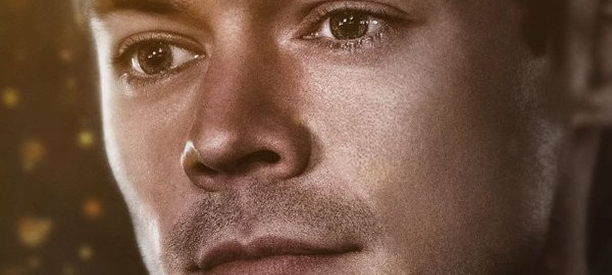 Foto de bastidores indica cena deletada de Harry Styles em Eternos