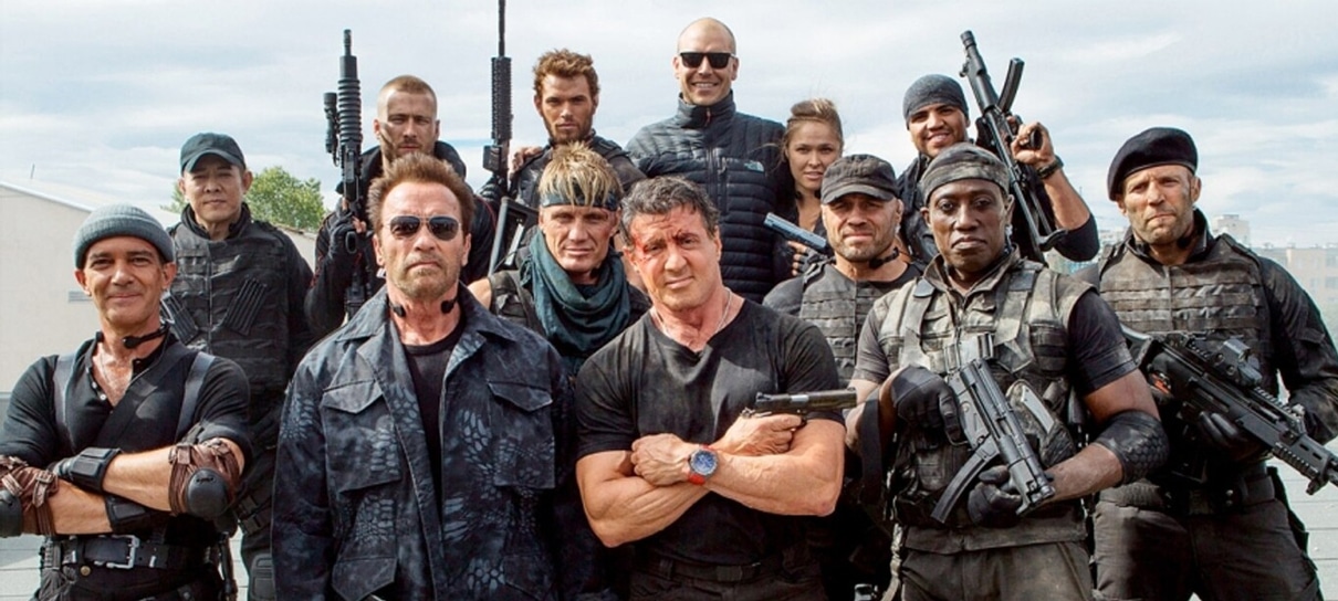 Os Mercenários, Rambo e Hellboy podem ganhar séries de TV