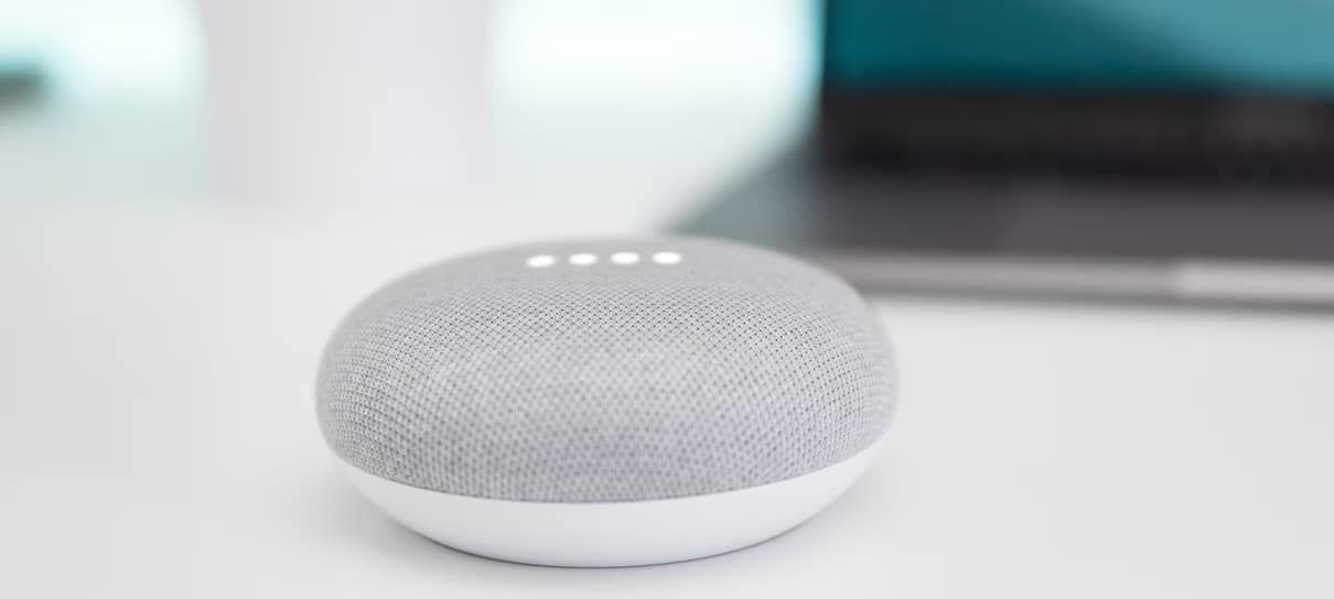 Google Nest Mini, lâmpadas e outros produtos inteligentes com desconto