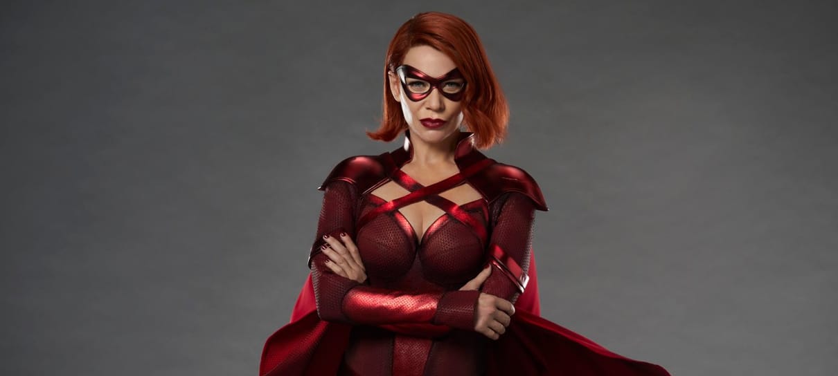 Laurie Holden aparece como a heroína Condessa Escarlate em foto inédita de The Boys
