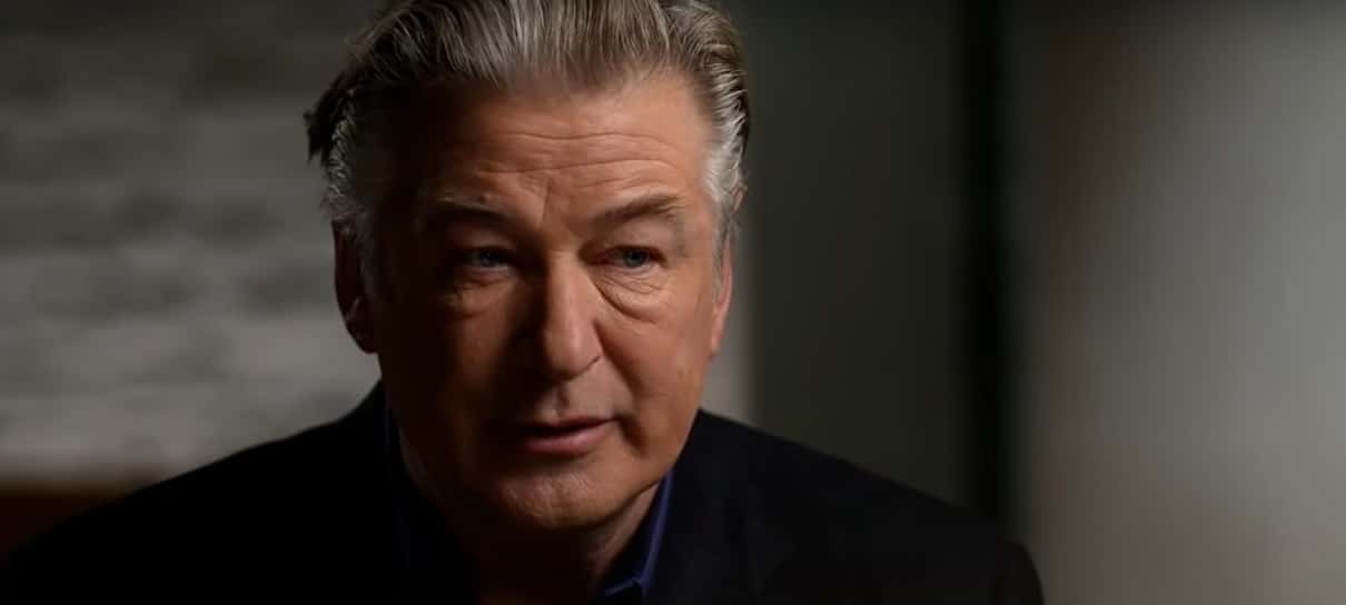 Alec Baldwin fala sobre acidente em Rust e diz que não puxou o gatilho de arma