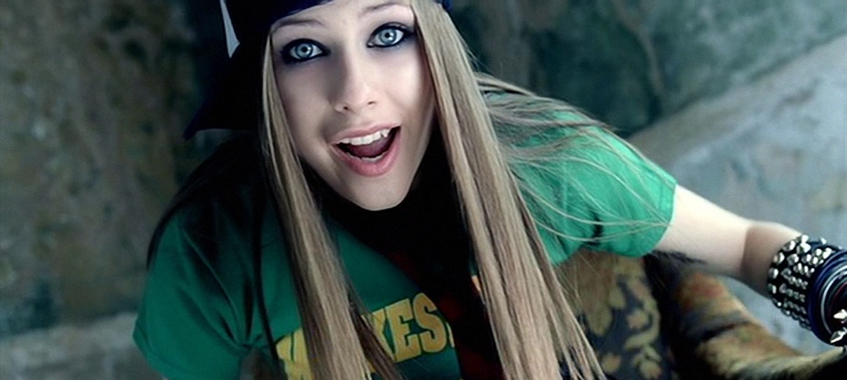 Avril Lavigne vai transformar música “Sk8er Boi” em um filme