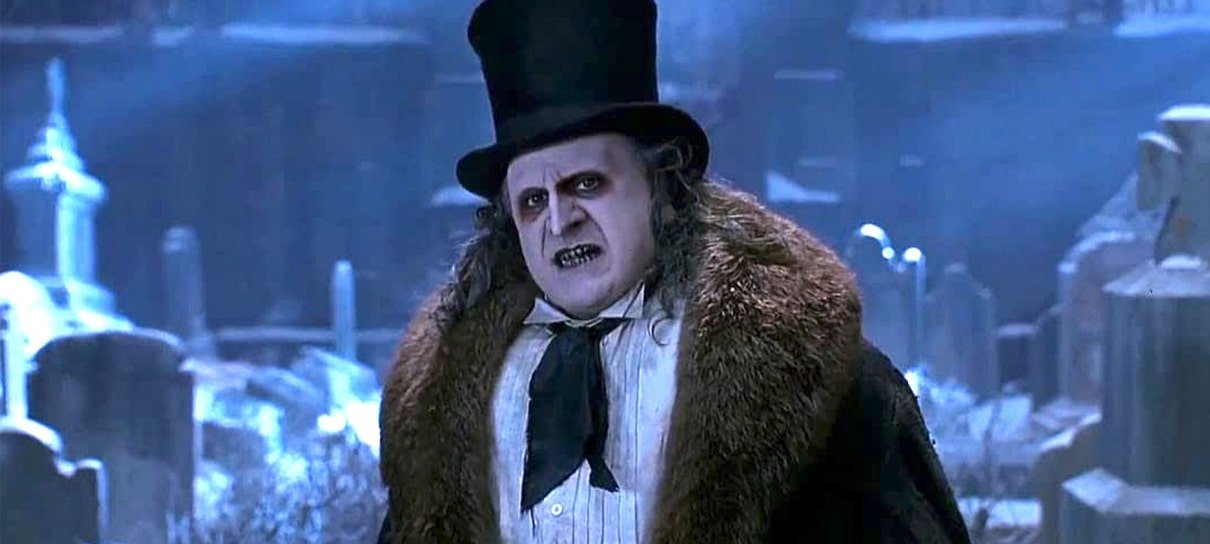 Danny DeVito adoraria voltar a viver o Pinguim em novo filme do Batman