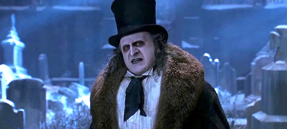 Danny DeVito adoraria voltar a viver o Pinguim em novo filme do Batman