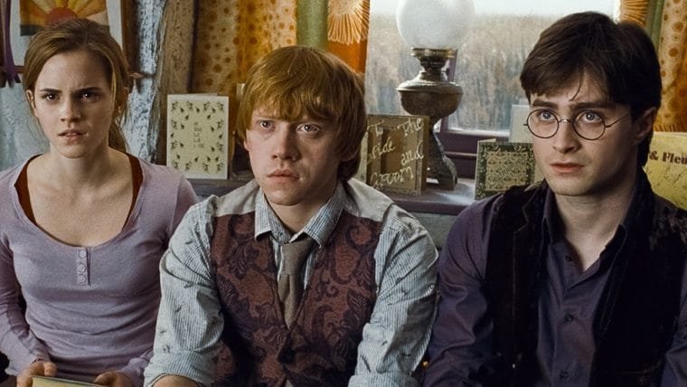 Trio principal se reúne na primeira foto do especial de 20 anos de Harry Potter