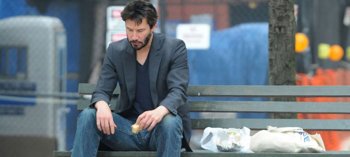 Keanu Reeves explica meme do "sad Keanu" e comparação com cena de BRZRKR