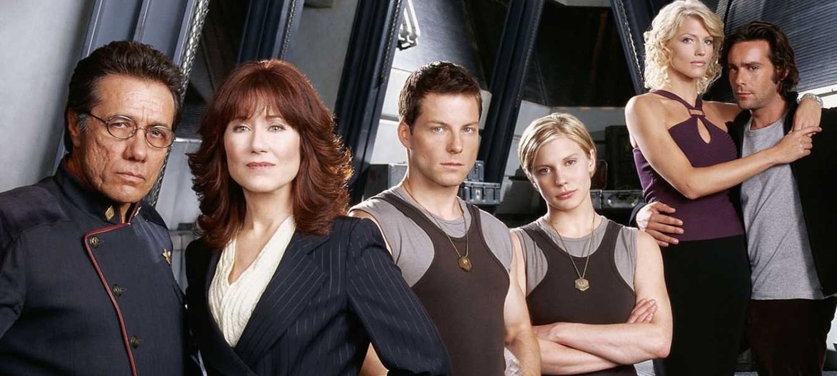 Simon Kinberg confirma que filme de Battlestar Galactica continua em desenvolvimento