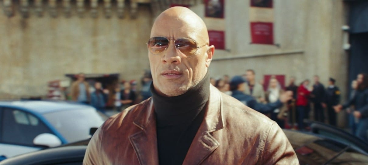 Chris Evans e Dwayne Johnson vão estrelar filme de Natal da Amazon