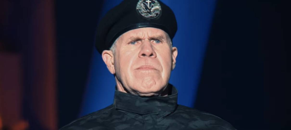 Ron Perlman comenta críticas ao filme Não Olhe Para Cima: “f****-se vocês”