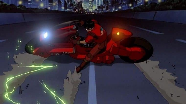 Fã compila em vídeo as animações com referência à famosa derrapagem de Akira