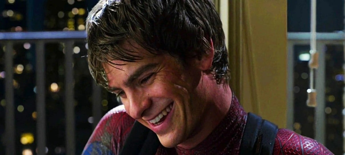 Andrew Garfield diz que ensaiava chapado falas do Homem-Aranha de Tobey Maguire