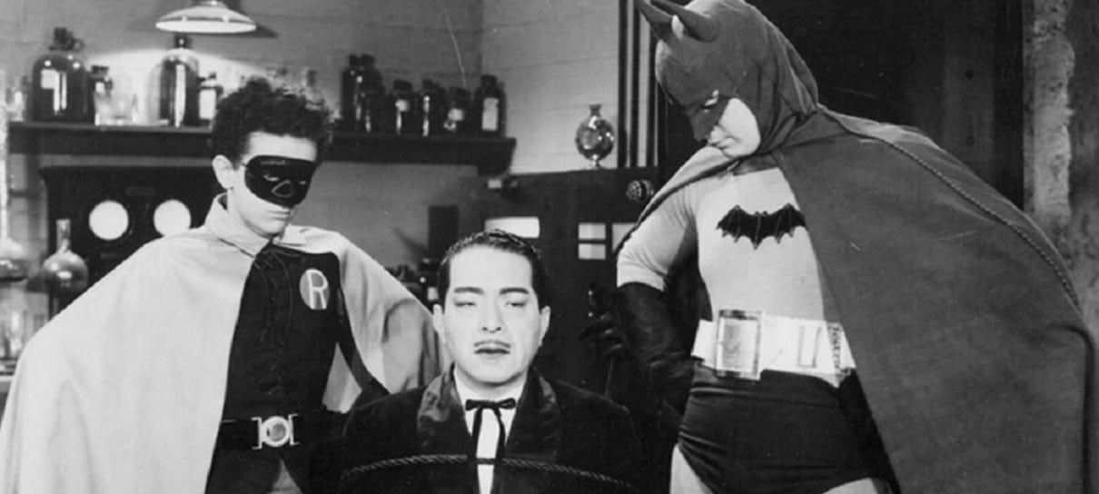 Zumbis, aliança com o governo e mais: o insano primeiro live-action do Batman
