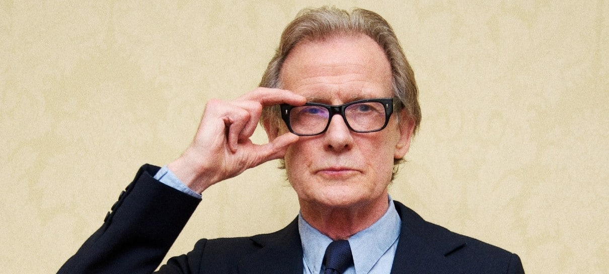 Bill Nighy vive personagem de David Bowie em série de O Homem Que Caiu na Terra