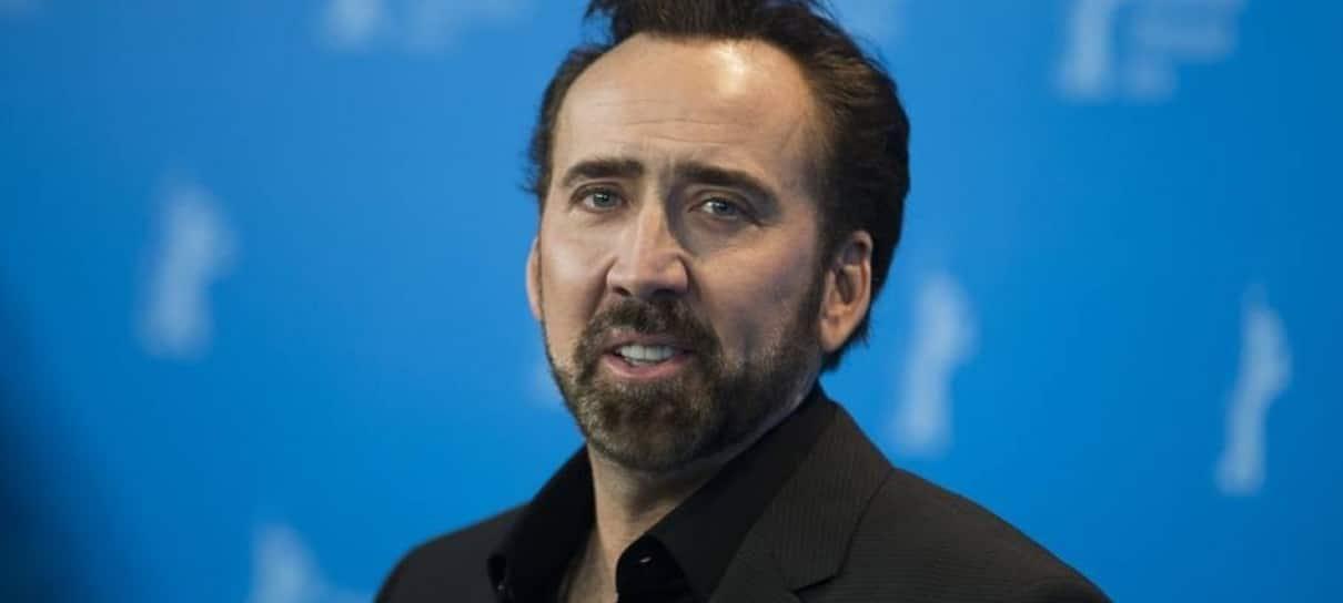 Nicolas Cage diz que é gótico e que tem um corvo de estimação