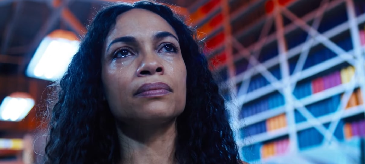 Rosario Dawson vai para zona de guerra no trailer de DMZ, nova série da HBO Max